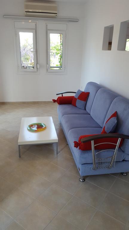 Nautilus Apartments Lesbos Island 外观 照片